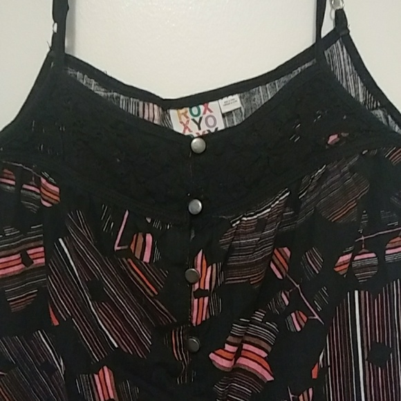 Roxy Tank! 🌸🌼 - Picture 2 of 5